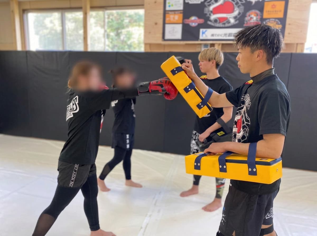 キックボクシング